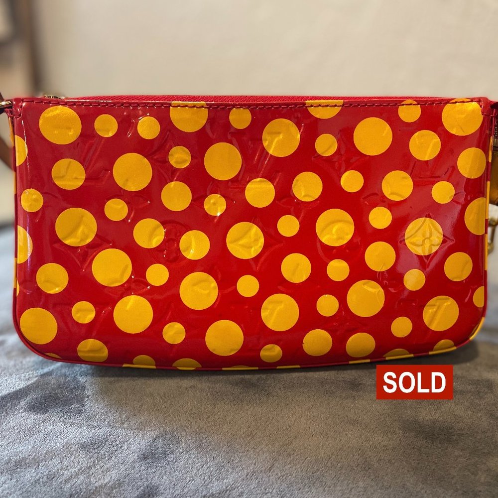 Limited Edition Louis Vuitton Pochette Accessoire *Authentic*